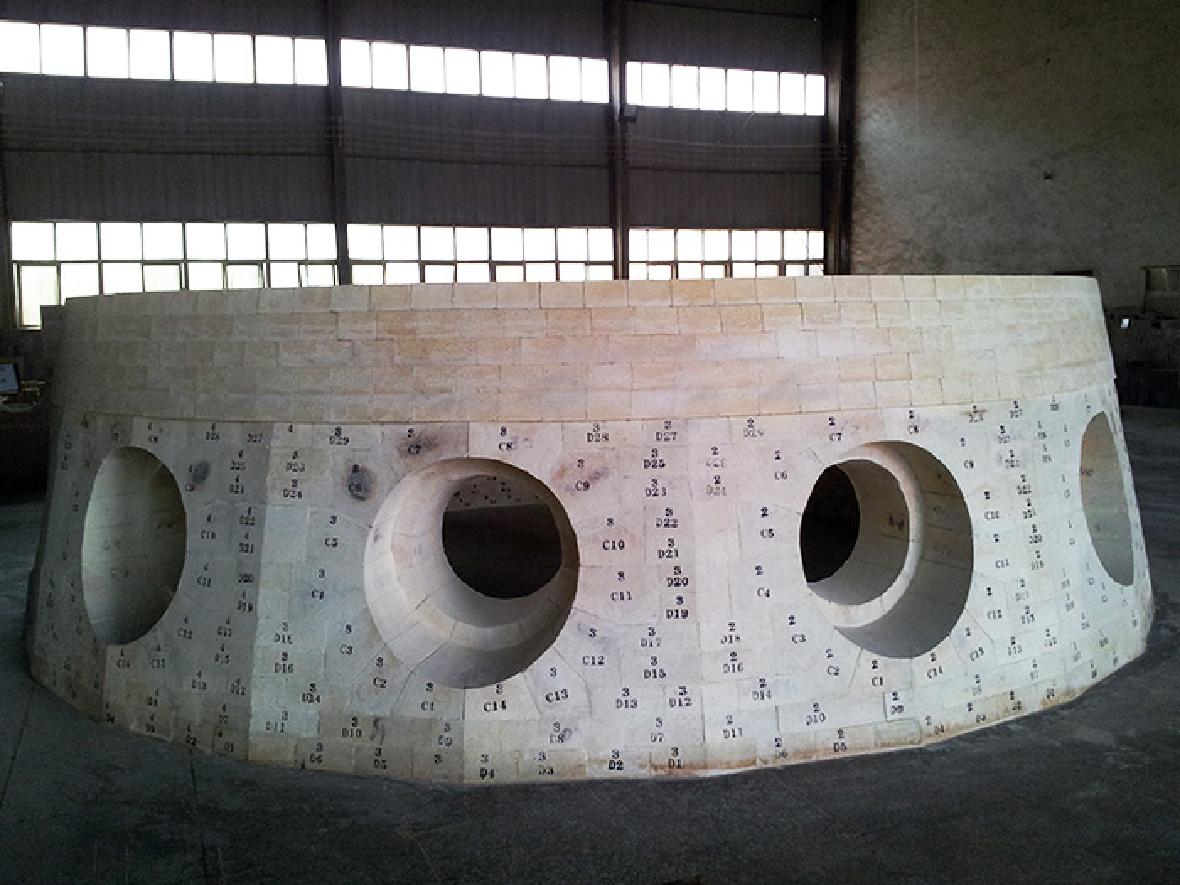 Blast furnace tuyere combination brick