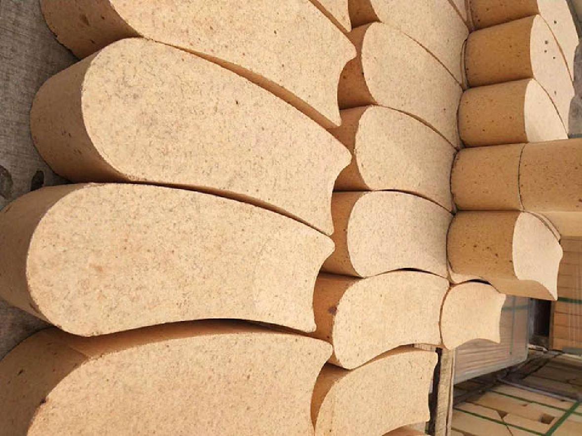 Clay universal arc brick