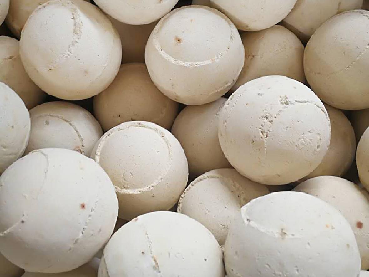 High alumina low creep fire resistant ball