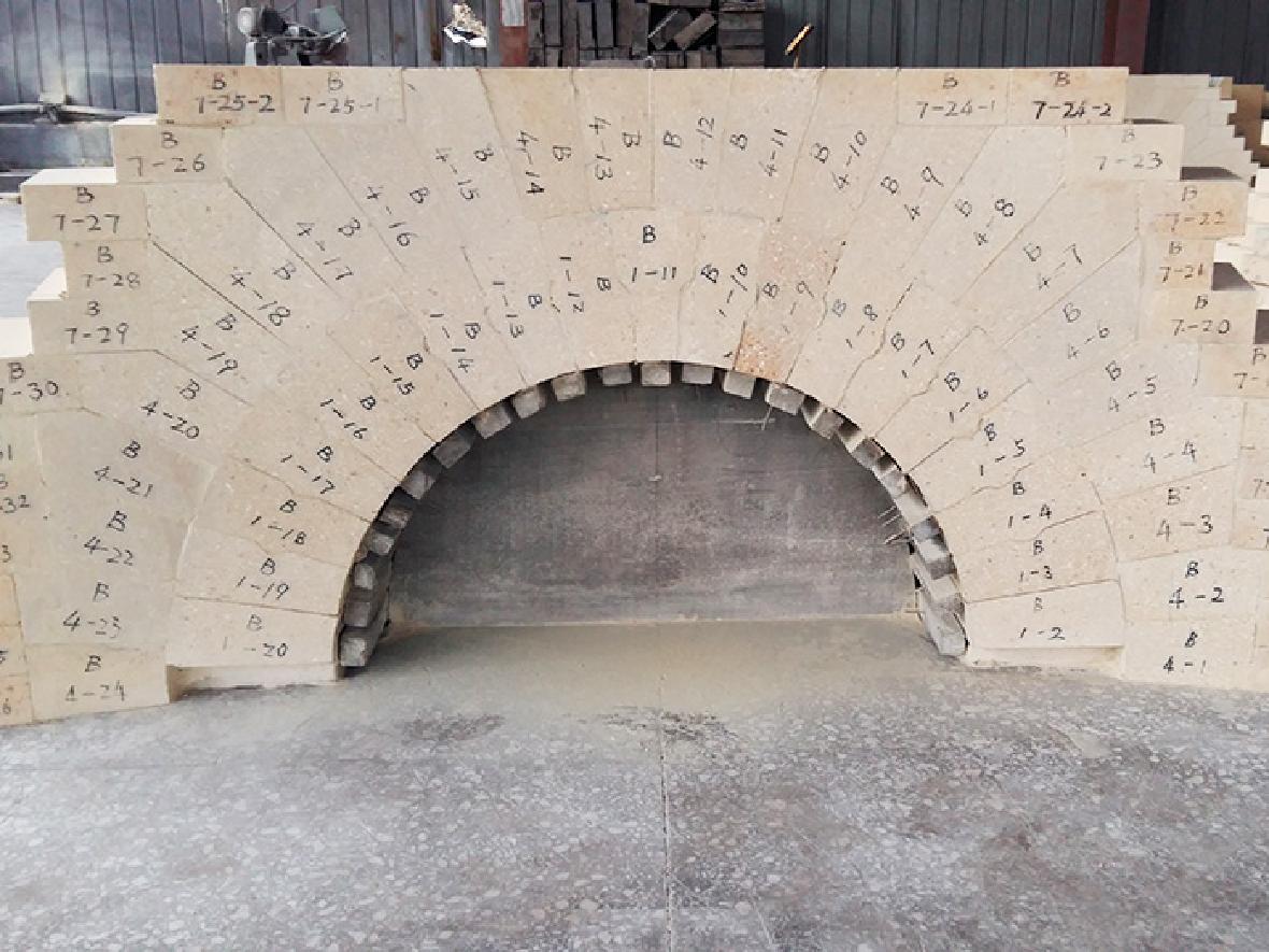 Hot air stove hot air outlet combination brick