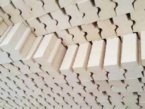 High alumina bricks for hot air ducts