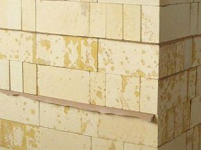 Lightweight silica brick